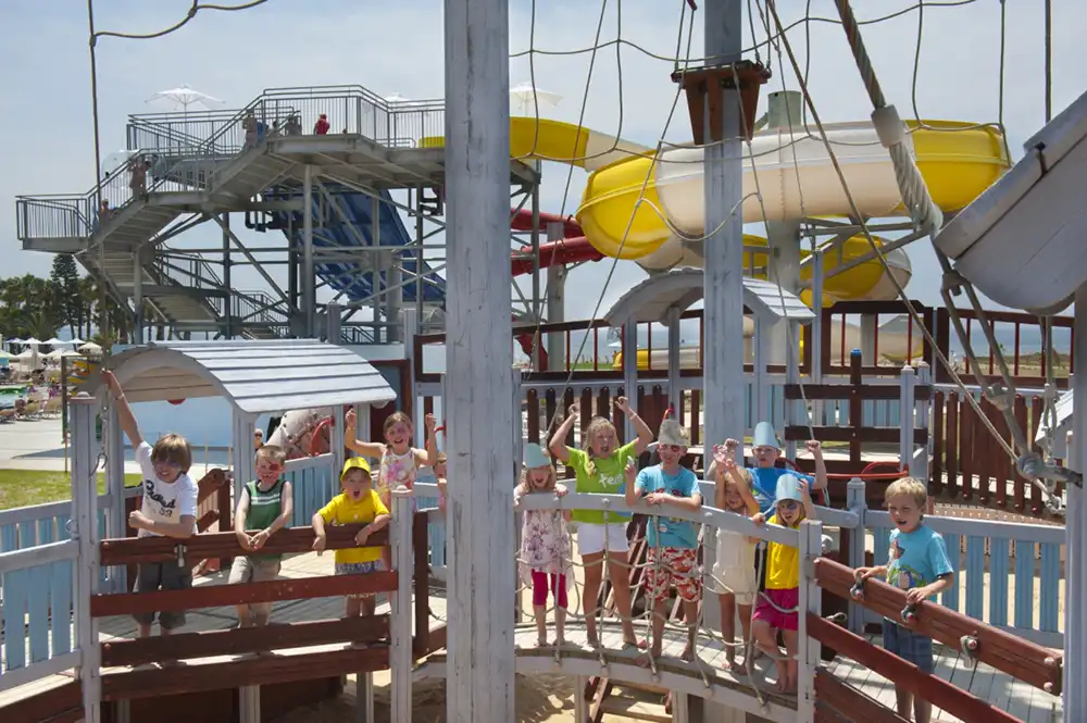 LOUIS PHAETHON BEACH