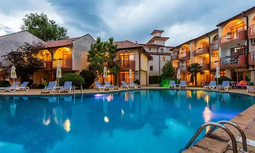 Complex Sunrise by HMG