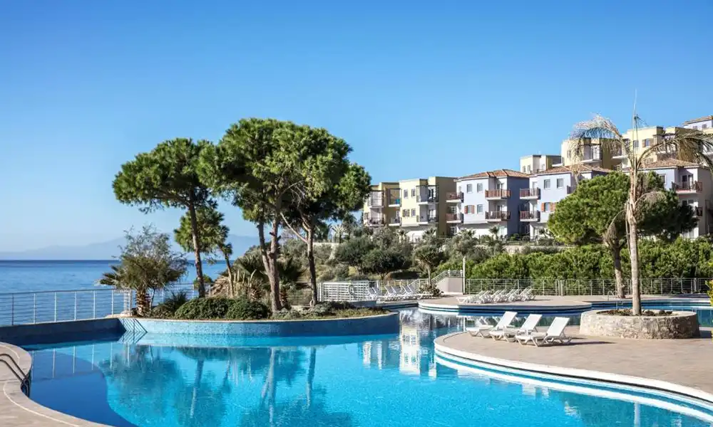 ARIA CLAROS BEACH & SPA RESORT